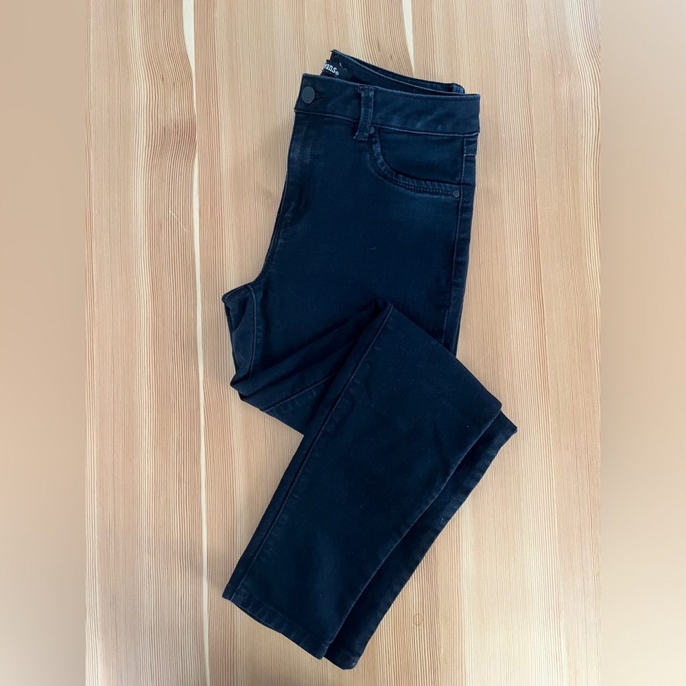 It's not a phase ... | 8 | d. jeans | Black Denim Jeans